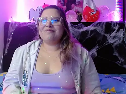 EmmaTower online show from October 11, 2025, 7:26 pm