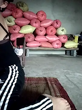 hong-sex online show from September 16, 2025, 3:40 am