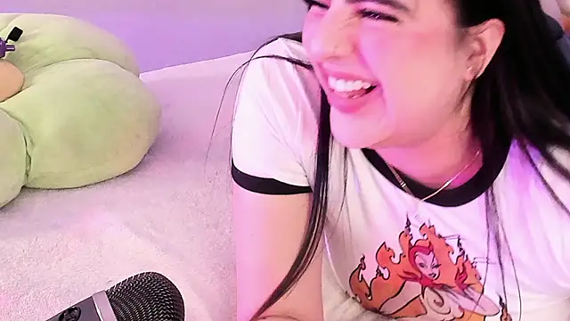 Camila Matinez  online show from March 12, 2026, 1:11 am