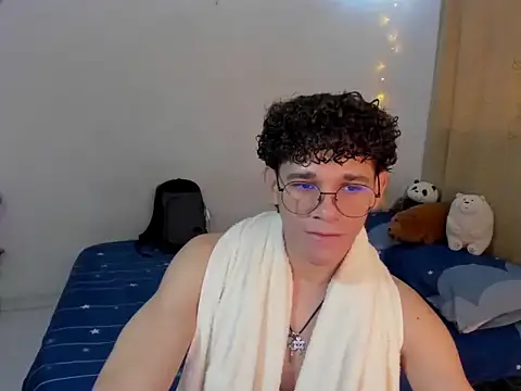 Tom Blues online show from November 11, 2025, 12:22 pm