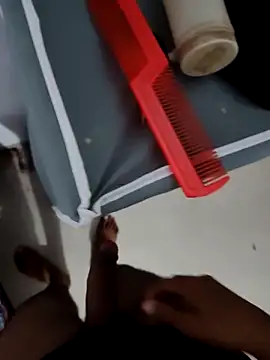 Snapshot of riyaroy087 chatting on February 21, 2026, 9:33 am riyaroy087 online show from February 21, 2026, 9:33 am