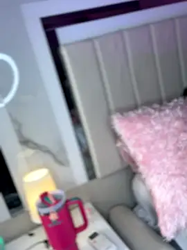 Snapshot of Emiily_Moore1 chatting on October 5, 2025, 1:51 am Emiily Moore1 online show from October 5, 2025, 1:51 am