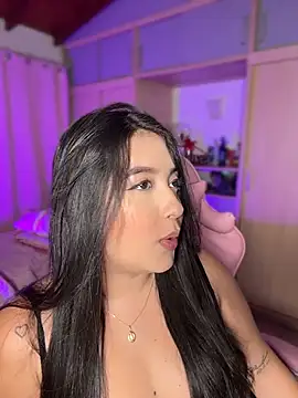 Emiily Moore1 online show from July 22, 2026, 11:07 pm