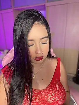 Emiily Moore1 online show from July 15, 2026, 11:45 pm