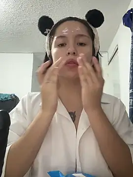 Snapshot of aliciia_23 chatting on October 1, 2025, 4:17 am aliciia 23 online show from October 1, 2025, 4:17 am