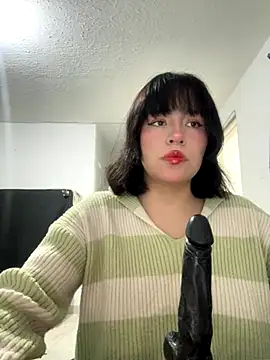 Snapshot of aliciia_23 chatting on October 4, 2025, 4:47 am aliciia 23 online show from October 4, 2025, 4:47 am