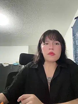 Snapshot of aliciia_23 chatting on October 2, 2025, 3:32 am aliciia 23 online show from October 2, 2025, 3:32 am