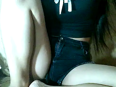 pinay-momm1682 online show from December 17, 2025, 9:36 am