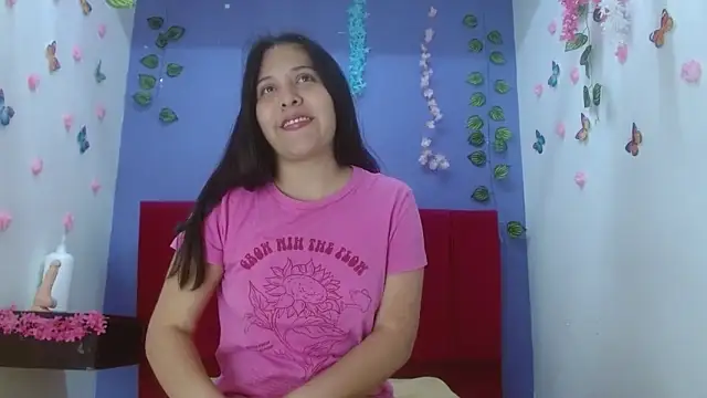 Snapshot of azahara_cameroncm chatting on October 21, 2025, 4:01 am azahara cameroncm online show from October 21, 2025, 4:01 am