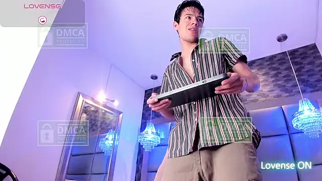 Snapshot of Briam_Hornet_ chatting on September 29, 2025, 9:09 pm Briam Hornet online show from September 29, 2025, 9:09 pm