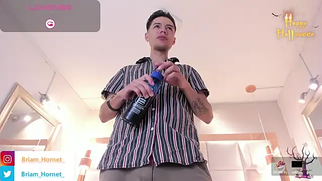 Snapshot of Briam_Hornet_ chatting on October 29, 2025, 9:14 pm Briam Hornet online show from October 29, 2025, 9:14 pm