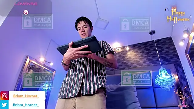 Snapshot of Briam_Hornet_ chatting on October 3, 2025, 9:05 pm Briam Hornet online show from October 3, 2025, 9:05 pm