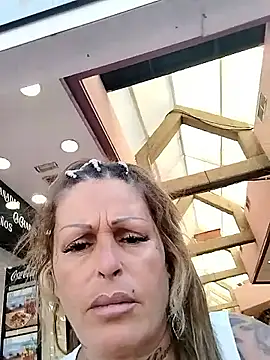 canariamorbosa online show from September 11, 2025, 8:58 am