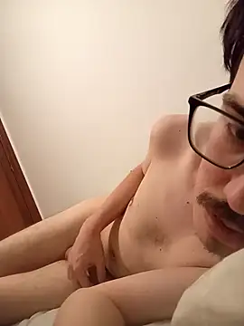 oscartres online show from September 29, 2025, 6:13 pm