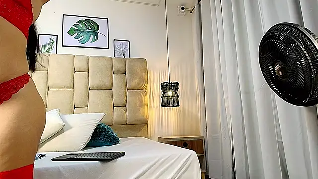 Snapshot of elizawiliamst chatting on October 2, 2025, 11:57 am elizawiliamst online show from October 2, 2025, 11:57 am