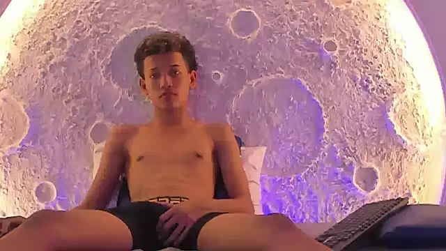  Noah19 online show from October 6, 2025, 8:09 pm