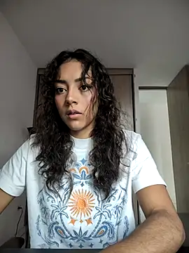 WendySuns  online show from October 6, 2025, 12:06 pm