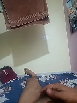 Snapshot of bobby3374 chatting on October 10, 2025, 4:30 pm bobby3374 online show from October 10, 2025, 4:30 pm