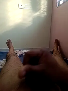 Snapshot of bobby3374 chatting on November 7, 2025, 11:04 am bobby3374 online show from November 7, 2025, 11:04 am