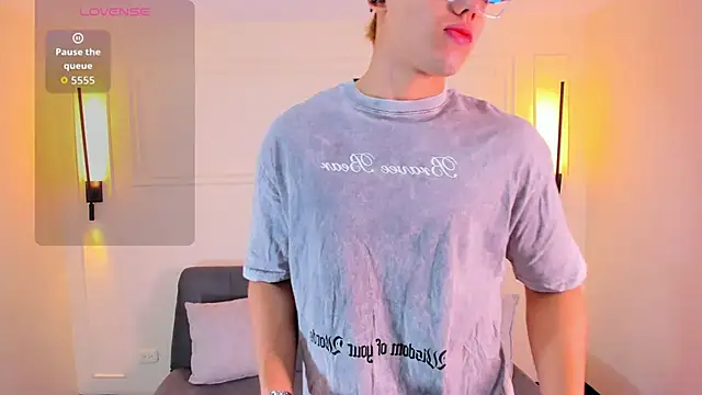 Snapshot of Jhoumod_21 chatting on September 24, 2025, 10:22 am Jhoumod 21 online show from September 24, 2025, 10:22 am