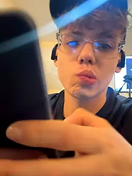 Snapshot of Jhoumod_21 chatting on September 27, 2025, 11:27 am Jhoumod 21 online show from September 27, 2025, 11:27 am