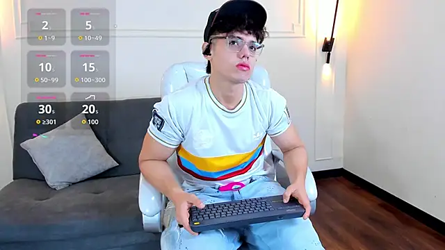 Snapshot of Jhoumod_21 chatting on October 2, 2025, 10:29 am Jhoumod 21 online show from October 2, 2025, 10:29 am