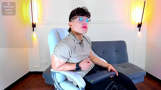 Snapshot of Jhoumod_21 chatting on October 1, 2025, 10:20 am Jhoumod 21 online show from October 1, 2025, 10:20 am