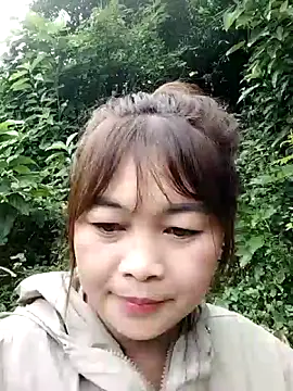 Snapshot of Lyly_nuce chatting on October 21, 2025, 2:22 am Lyly nuce online show from October 21, 2025, 2:22 am