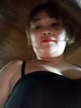 Snapshot of Lyly_nuce chatting on November 3, 2025, 5:05 pm Lyly nuce online show from November 3, 2025, 5:05 pm