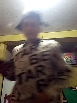 Bebicho14 online show from April 13, 2026, 2:04 am