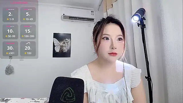 medusanamei online show from September 23, 2025, 6:15 pm