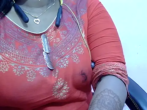 Snapshot of Rooshami_hot01 chatting on September 23, 2025, 6:59 pm Rooshami hot01 online show from September 23, 2025, 6:59 pm