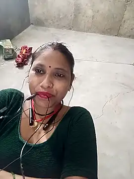 Snapshot of Sandhya_x chatting on October 1, 2025, 4:00 pm Sandhya x online show from October 1, 2025, 4:00 pm