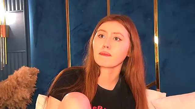 LisaRey online show from September 14, 2025, 10:04 am