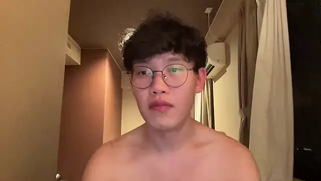 Passionatetwink2 online show from December 20, 2025, 1:58 pm