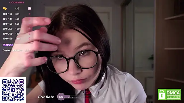 DelphaDivenere online show from October 11, 2025, 5:14 pm