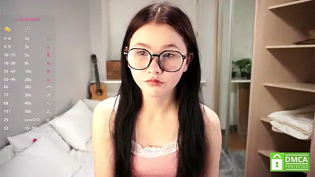 DelphaDivenere online show from September 21, 2025, 6:02 pm