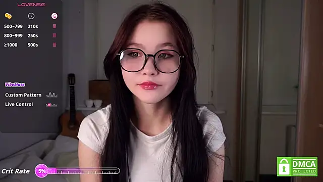 DelphaDivenere online show from October 4, 2025, 5:14 pm