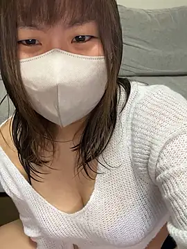 xxx yuna xxx online show from November 9, 2025, 7:40 pm