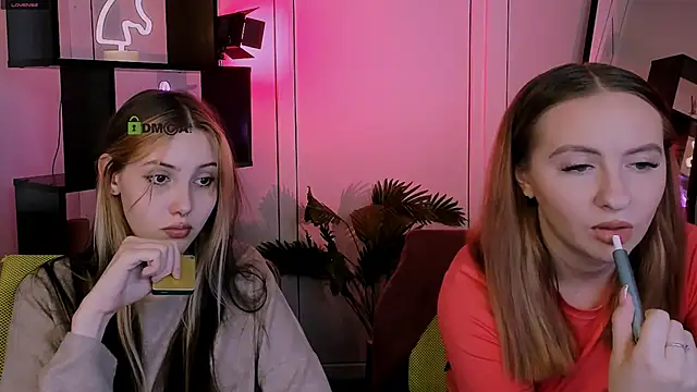 mila glow1 online show from November 5, 2025, 12:52 pm