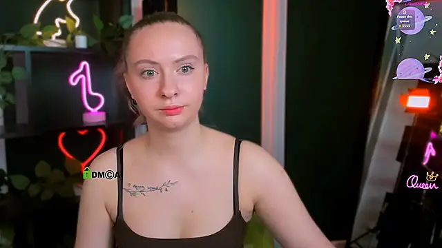 mila glow1 online show from April 5, 2026, 6:36 pm