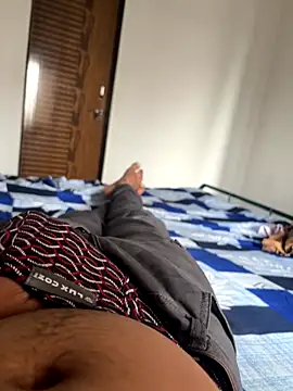 Snapshot of 1995Pk chatting on October 28, 2025, 6:45 am 1995Pk online show from October 28, 2025, 6:45 am