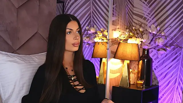 EvaRhea online show from December 2, 2025, 3:52 am