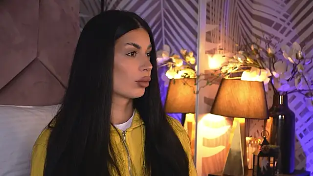 EvaRhea online show from February 2, 2026, 4:00 am