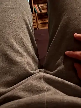 Horny mummy online show from April 18, 2026, 7:18 pm