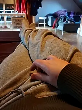 Horny mummy online show from February 6, 2026, 3:19 pm