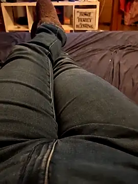 Horny mummy online show from December 2, 2025, 5:25 pm