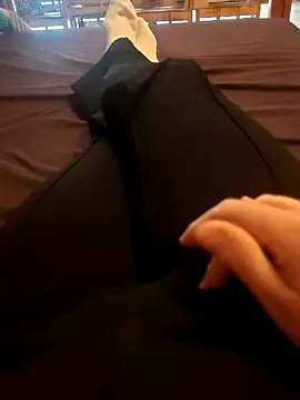 Horny mummy online show from April 4, 2026, 10:33 am