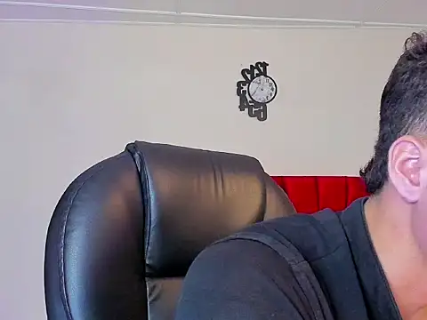 Snapshot of paull_george chatting on September 29, 2025, 3:06 pm paull george online show from September 29, 2025, 3:06 pm