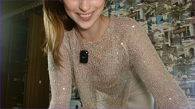 RuxaShade online show from July 19, 2026, 1:41 pm